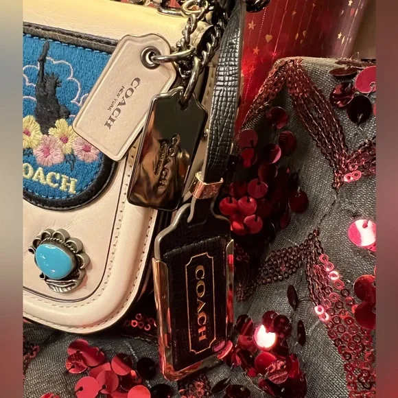 HOST PICK Coach 2017 (RE)LOVED Upcrafted Tea Rose Swagger 20 Shoulder Crossbody - Picture 11 of 16